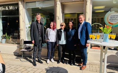 Hilfe beim Start ins Berufsleben –  die Jugendberufsagentur Fürth eröffnet in der Fürther Innenstadt